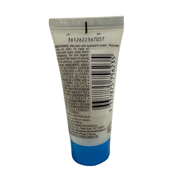 La Roche-Posay Lipikar Wash AP + Gentle Foaming Moisturizing Wash 0.5 fl oz - Picture 2 of 5